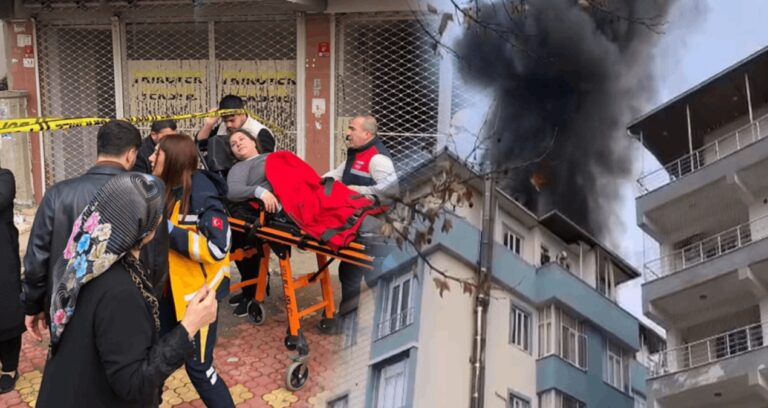 batmandaki-binanin-teras-kati-yandi-4pG7fQh9.jpg