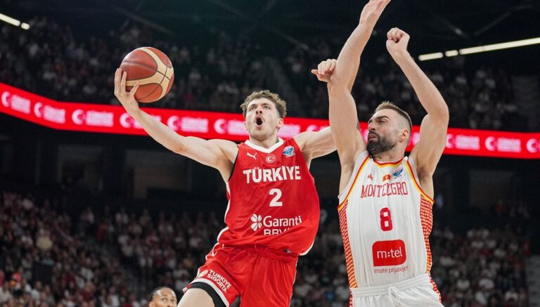 12-dev-adamin-eurobasket-kadrosu-aciklandi-57AZHRKQ.jpg