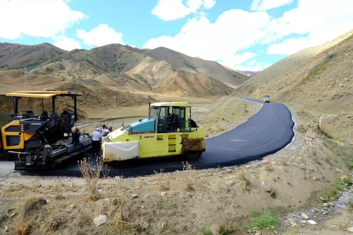 agrida koy yolu asfaltlandi FkMkmGPO