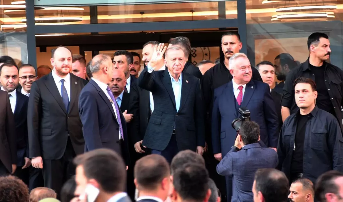 cumhurbaskani erdogan israil attigi imzanin arkasinda durmali S3yzDHYE