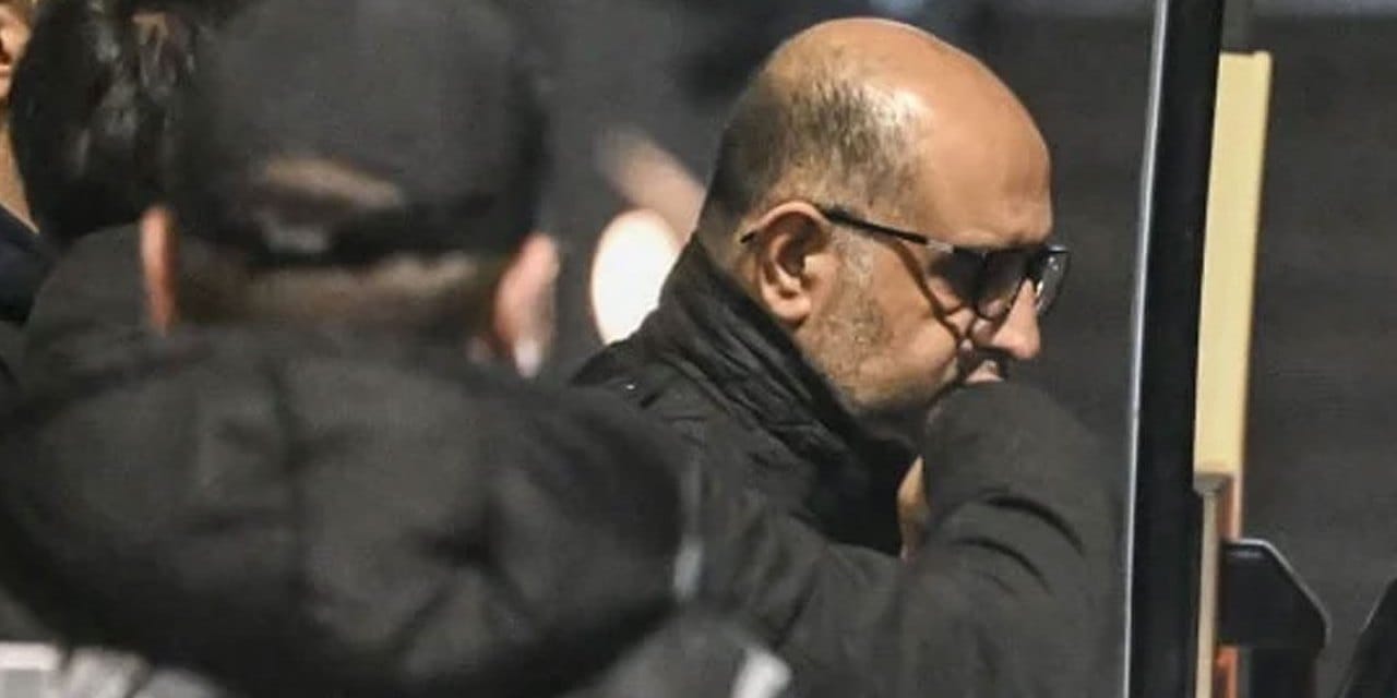 aziz ihsan aktasin ortagi adam silah cekti sesini cikarmadin iste iddianamede gecen akpli belediyeler 9pEnpeCI.jpg