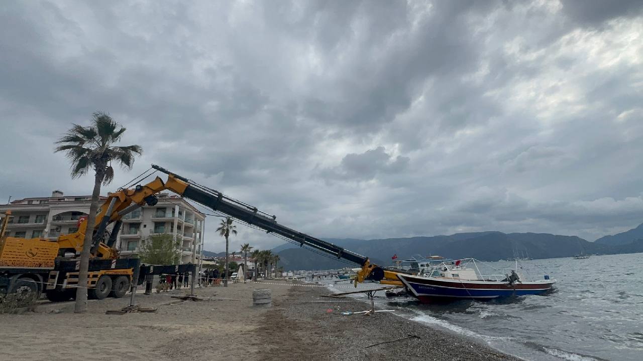 Muğla’da Üzücü Bir Kaza: Vincin Kırılan Parçası Genç Adamın Üzerine Düştü