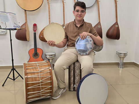 Yozgatlı Genç Yetenek: 14 Yaşındaki Orçun Karakılınç Konser Salonlarını Dolduruyor!