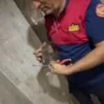 Havalandirma boslugunda mahsur kalan sigircik kurtarildi yGPd3Pxv